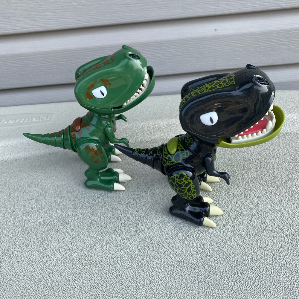 Spin Master Dinosaur Zoomer Chomplings Z-Rex Interactive Lights Sounds Push play